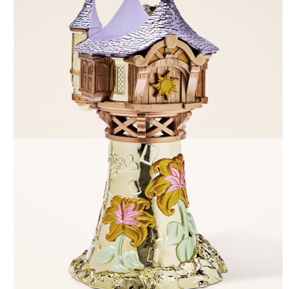 Bath & Body Works Accessories - Bath and body works Disney rapunzel candle holder